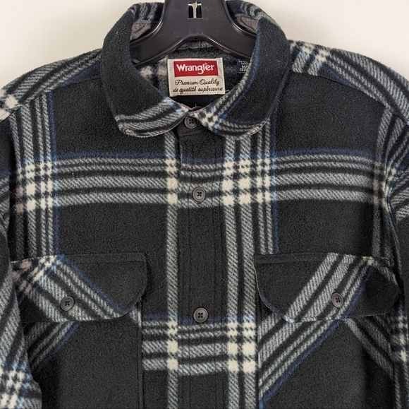 Wrangler Black Tartan Fleece Shacket - Picture 3 of 5
